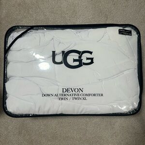 UGG Devon Down Alternative Comforter Twin/Twin XL
